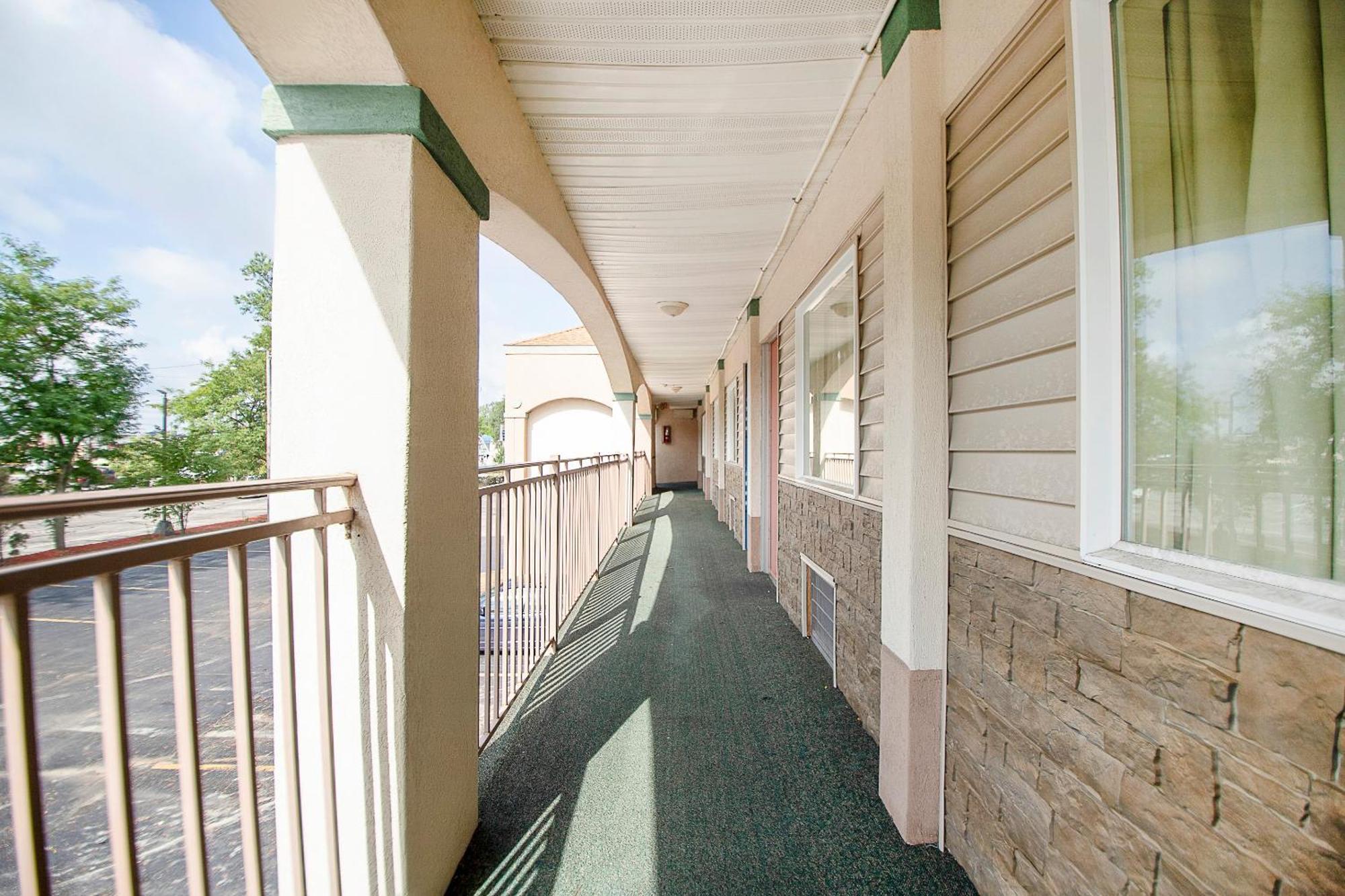 Hotel O Daylight Inn Elkhart I-90, In Extérieur photo