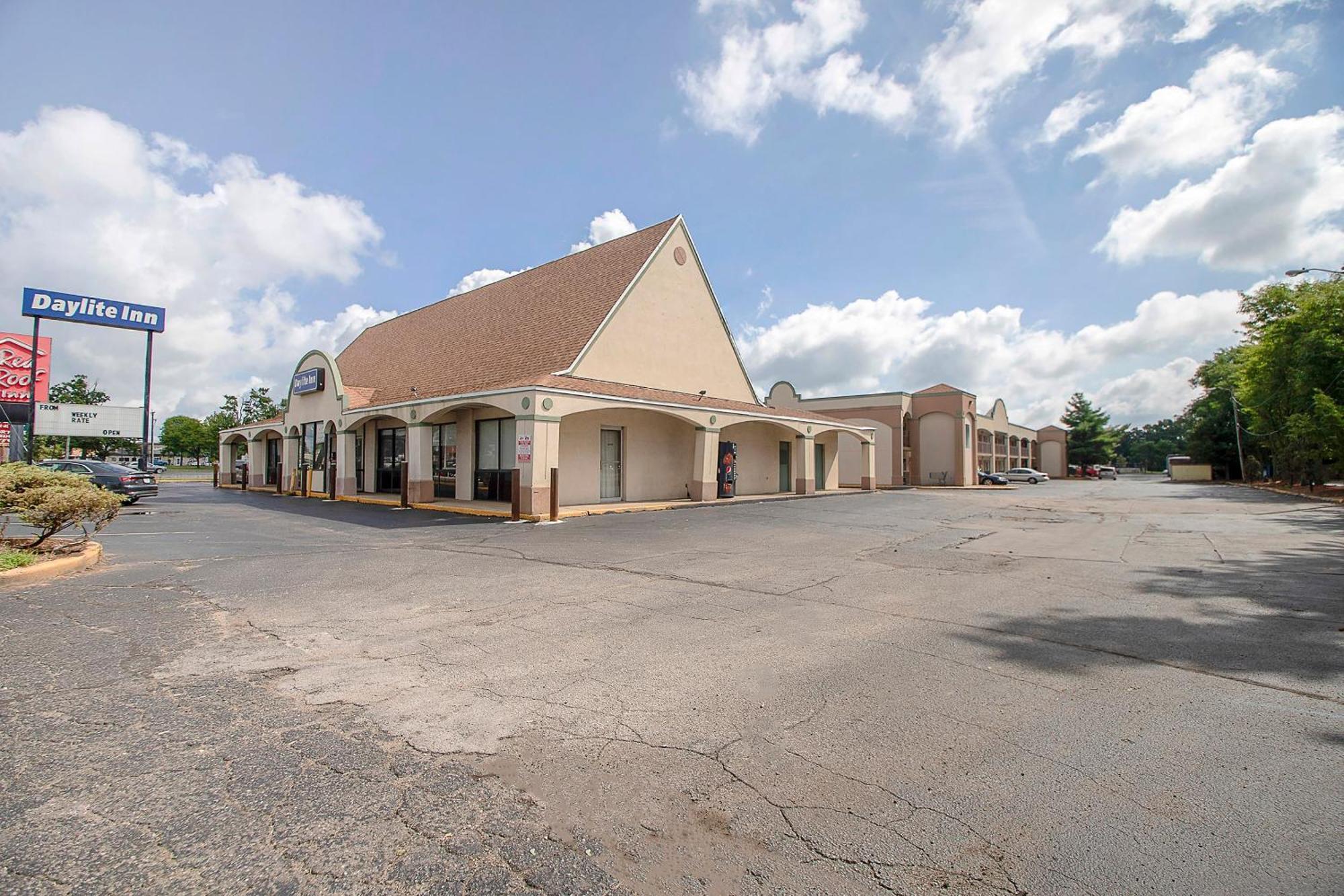 Hotel O Daylight Inn Elkhart I-90, In Extérieur photo